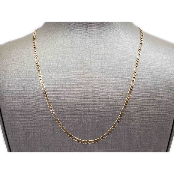 2.6mm Wide Figaro Style Chain Necklace 14k Gold 18